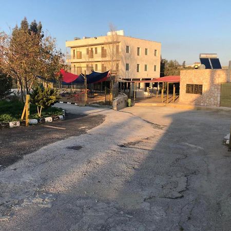 Madaba Camp Resort Exteriör bild