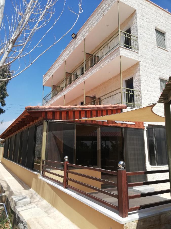 Madaba Camp Resort Exteriör bild