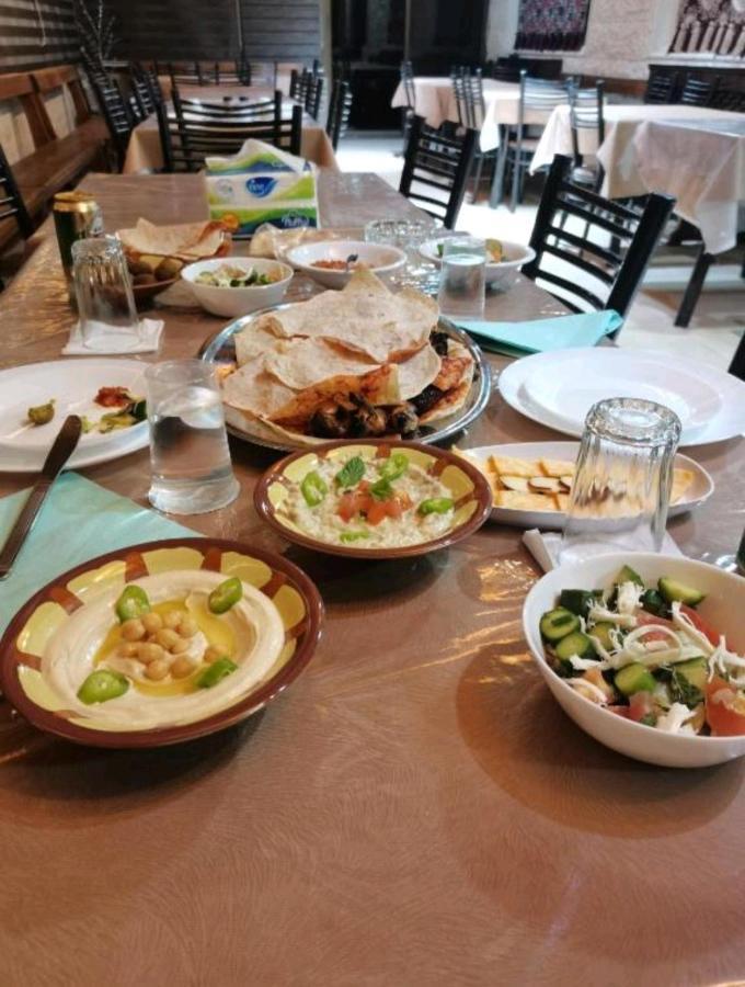 Madaba Camp Resort Exteriör bild