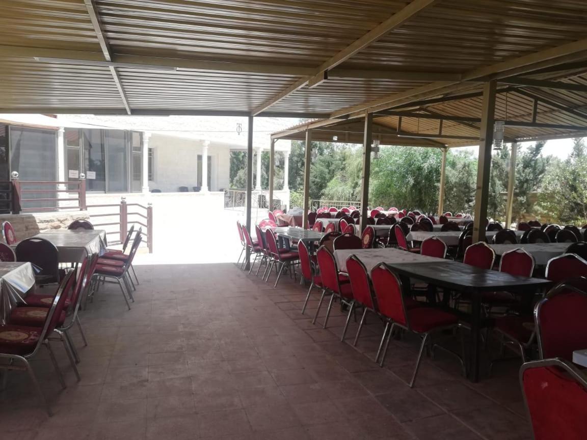 Madaba Camp Resort Exteriör bild